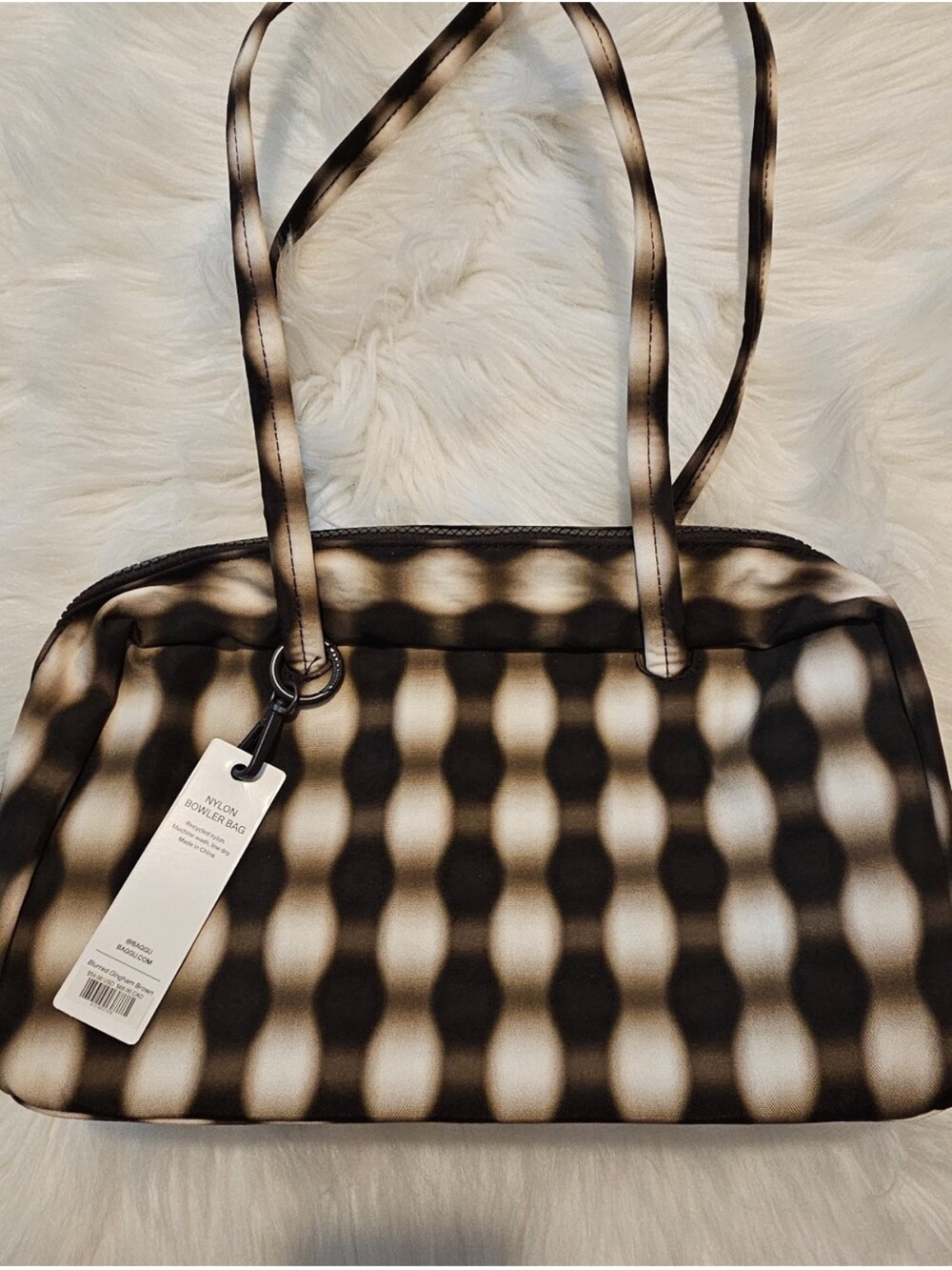 BAGGU Nylon Bowler Bag
Blurred Gingham Brown NEW WITH TAGS NWT - Picture 4 of 7